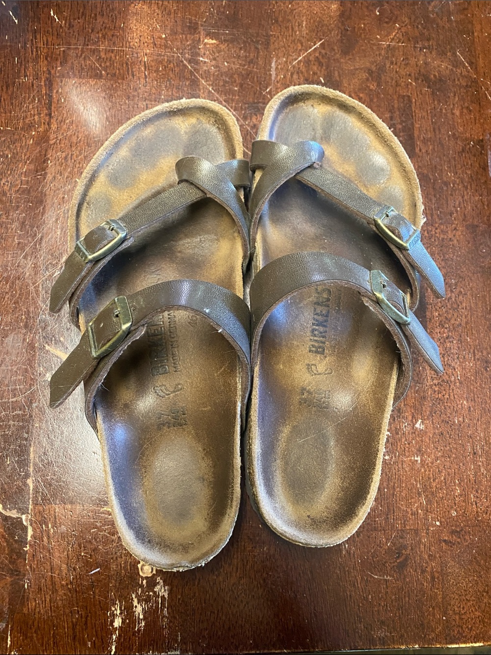 Birkenstock Mayari, Golden Brown, Size 37